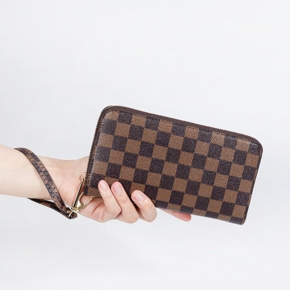 🚨 LAST ONE! QUINN Brown Checker Wallet & Wristlet Strap - Picture 3 of 4